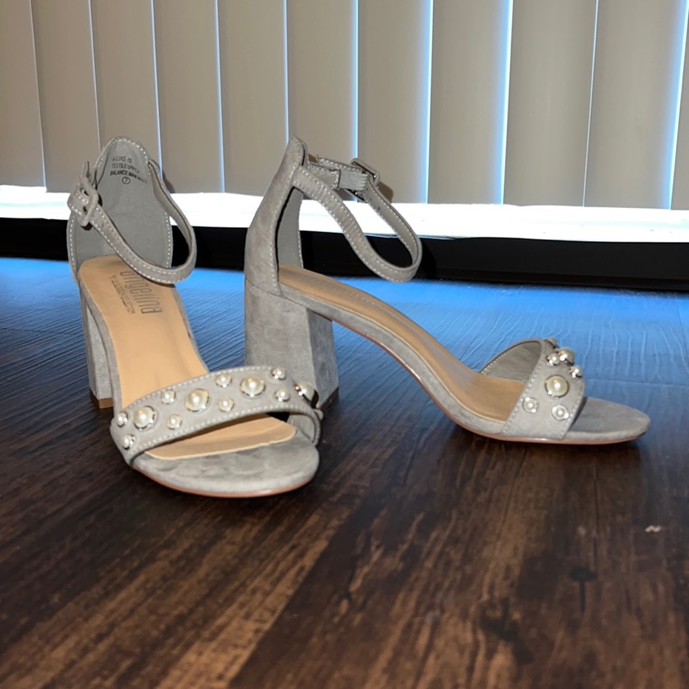Suede grey heels with pearl detailing size 7